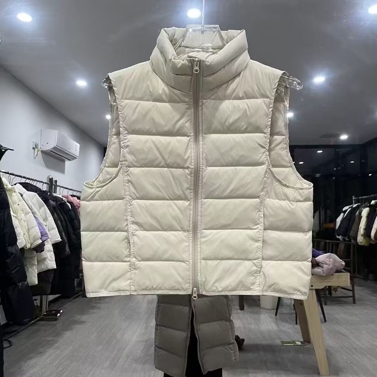 Puffer Vest Fashion Women - Nowa kolekcja Jesień/Zima 2026: Krótka, luźna