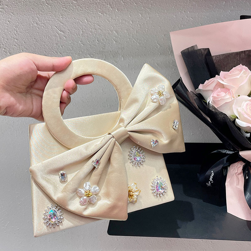 Torebki wieczorowe z perłami,  – Women'S Fashion Boutique recenzja i cena