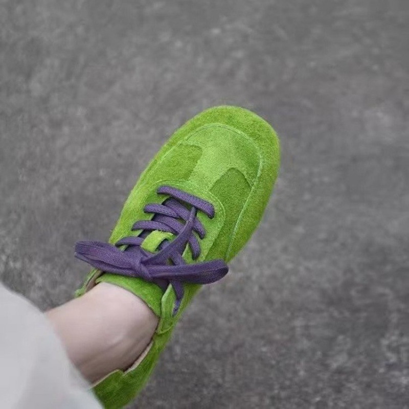Płaskie trampki damskie Moda B – Women'S Fashion Trends Autumn 2025 recenzja i cena