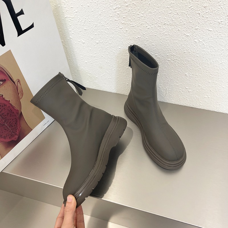 Jesienno-zimowe trendy w modzi – Women'S Fashion Trends Autumn 2025 recenzja i cena
