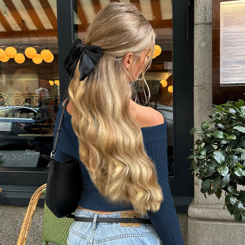 Moda uliczna: top z odkrytymi  – Women Fashion Outfits recenzja i cena